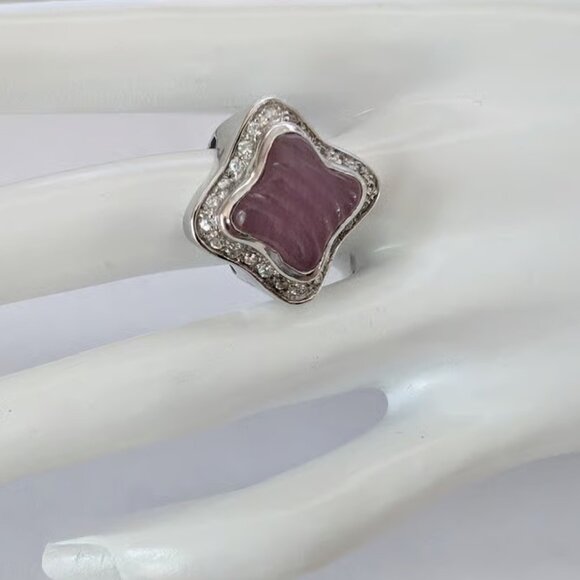 Vintage High-End Designer Inspired Ring - Picture 4 of 4